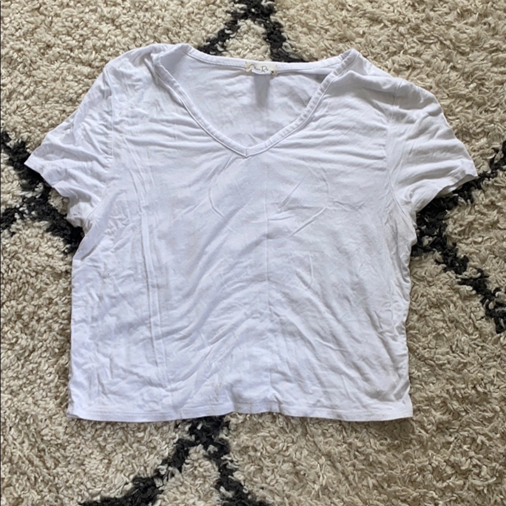 Women’s V-neck Crop T